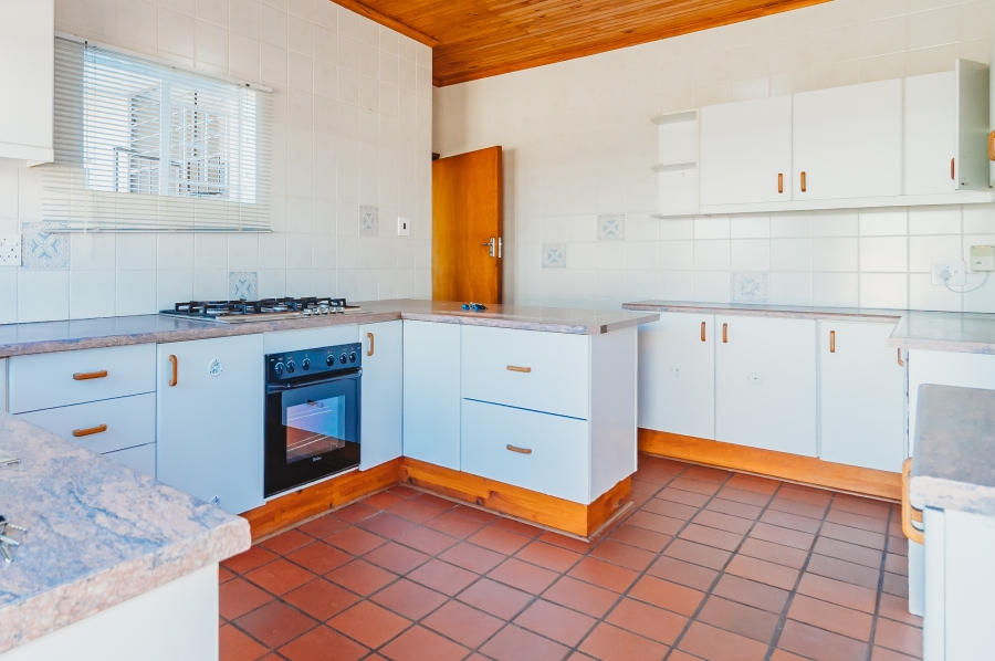 4 Bedroom Property for Sale in Heather Park Western Cape